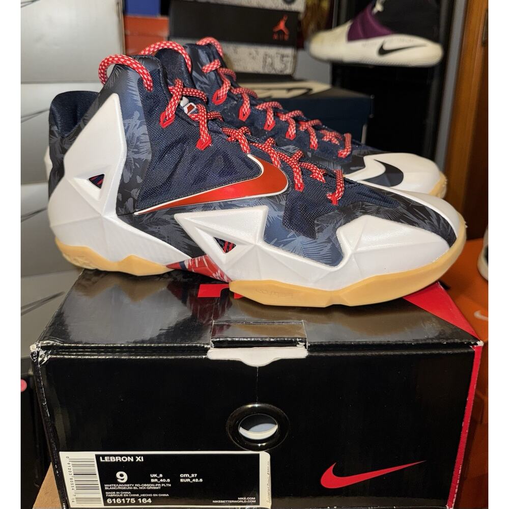 New Nike LeBron 11 Independence Day Men’s 9 with Original Box